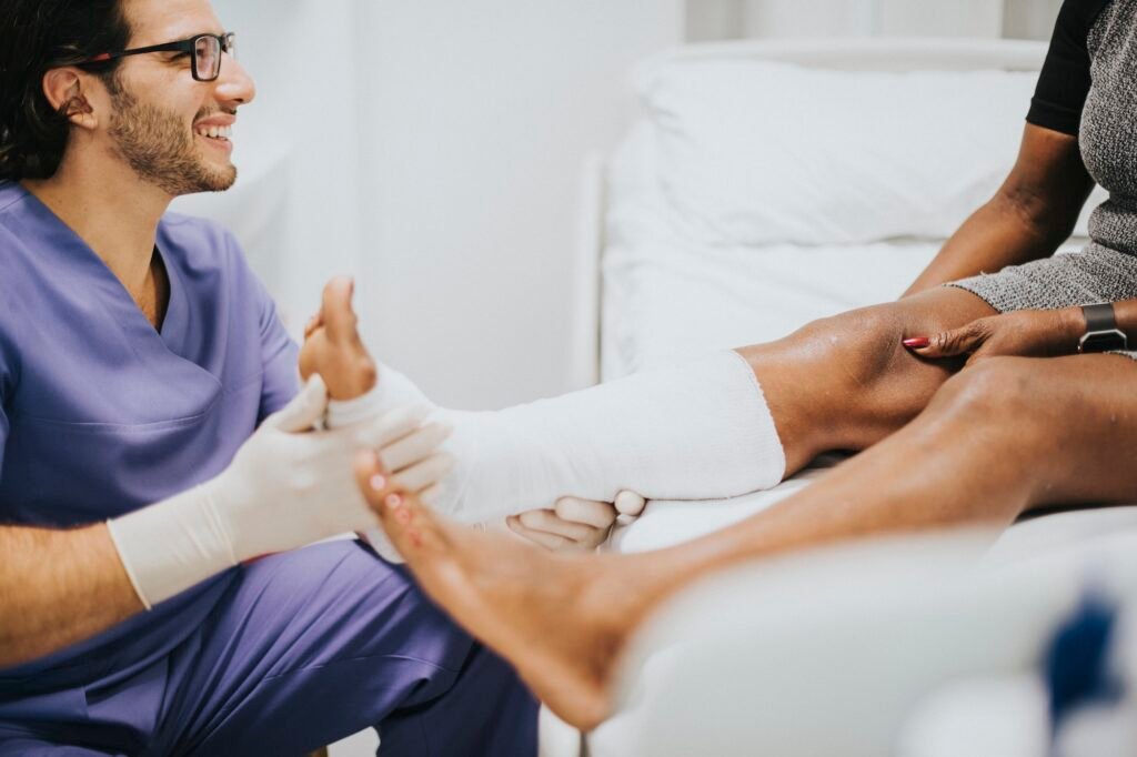 ⁠Fracture surgery specialist in Harda
